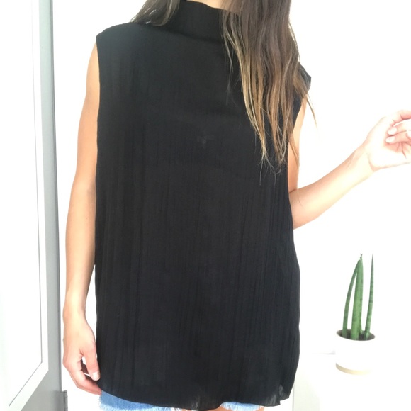 H&M Sleeveless SHEER Black 1/2 turtle neck - Picture 3 of 8